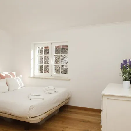 Cushy With Garden In *