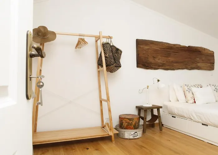 Cushy With Garden In * 에수투릴